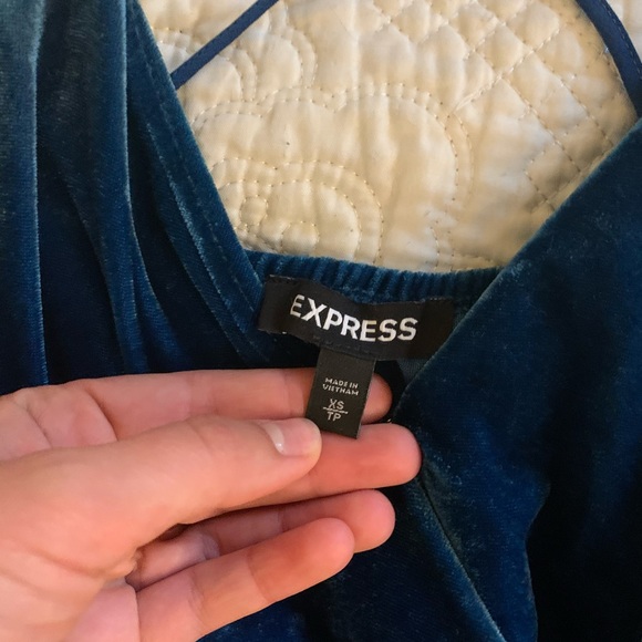 Blue velvet Express top! - Picture 2 of 3